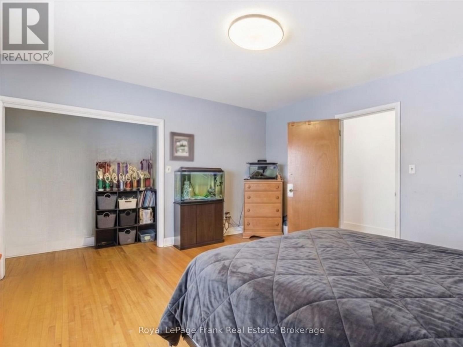 241 Bellevue Drive, Quinte West, ON - Indoor Photo Showing Bedroom