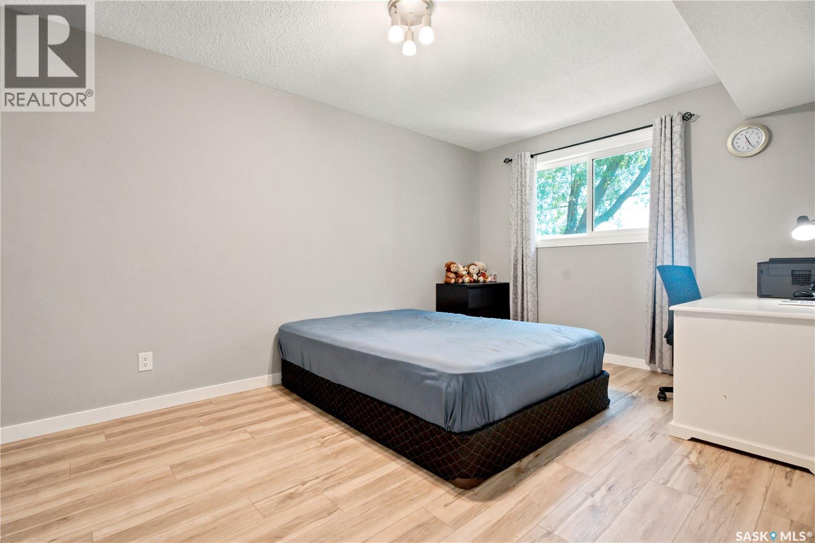416 425 115Th Street E, Saskatoon, SK - Indoor Photo Showing Bedroom