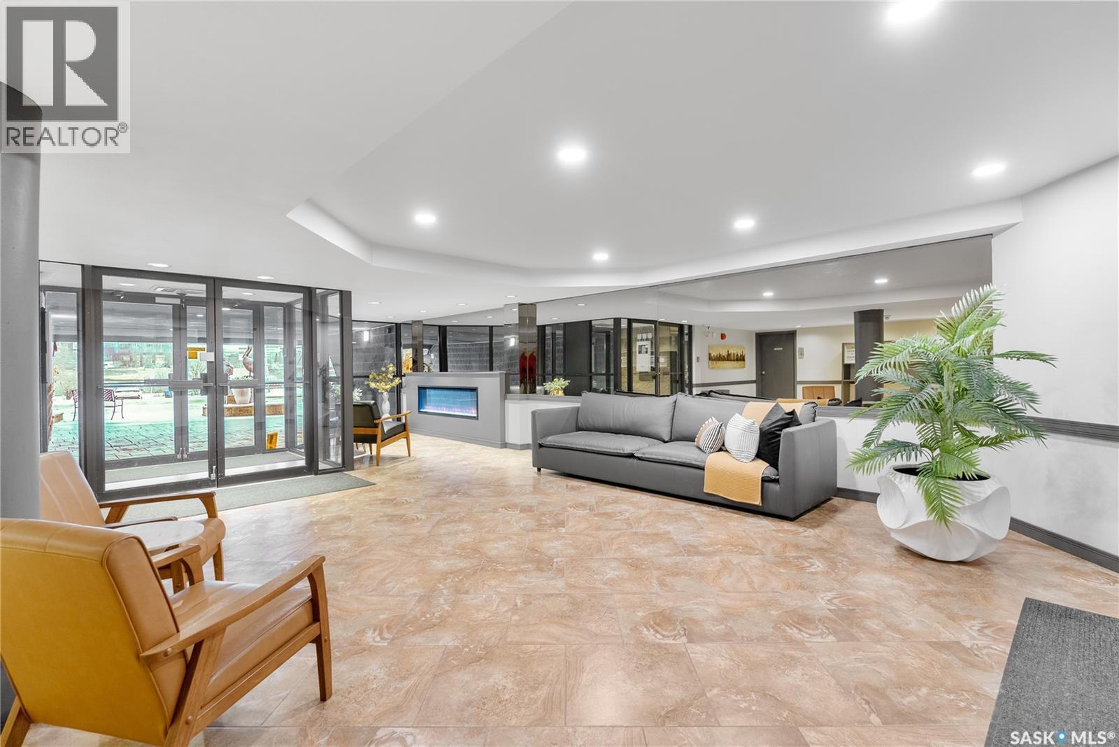 102 222 Saskatchewan Crescent E, Saskatoon, SK - Indoor