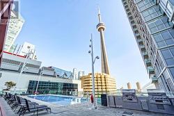 Rooftop BBQ & Outdoor Pool -