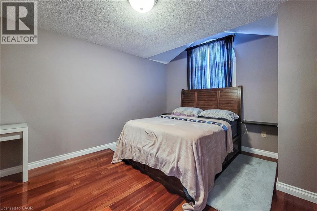 502 Barton Street Unit# 50, Stoney Creek, ON - Indoor Photo Showing Bedroom