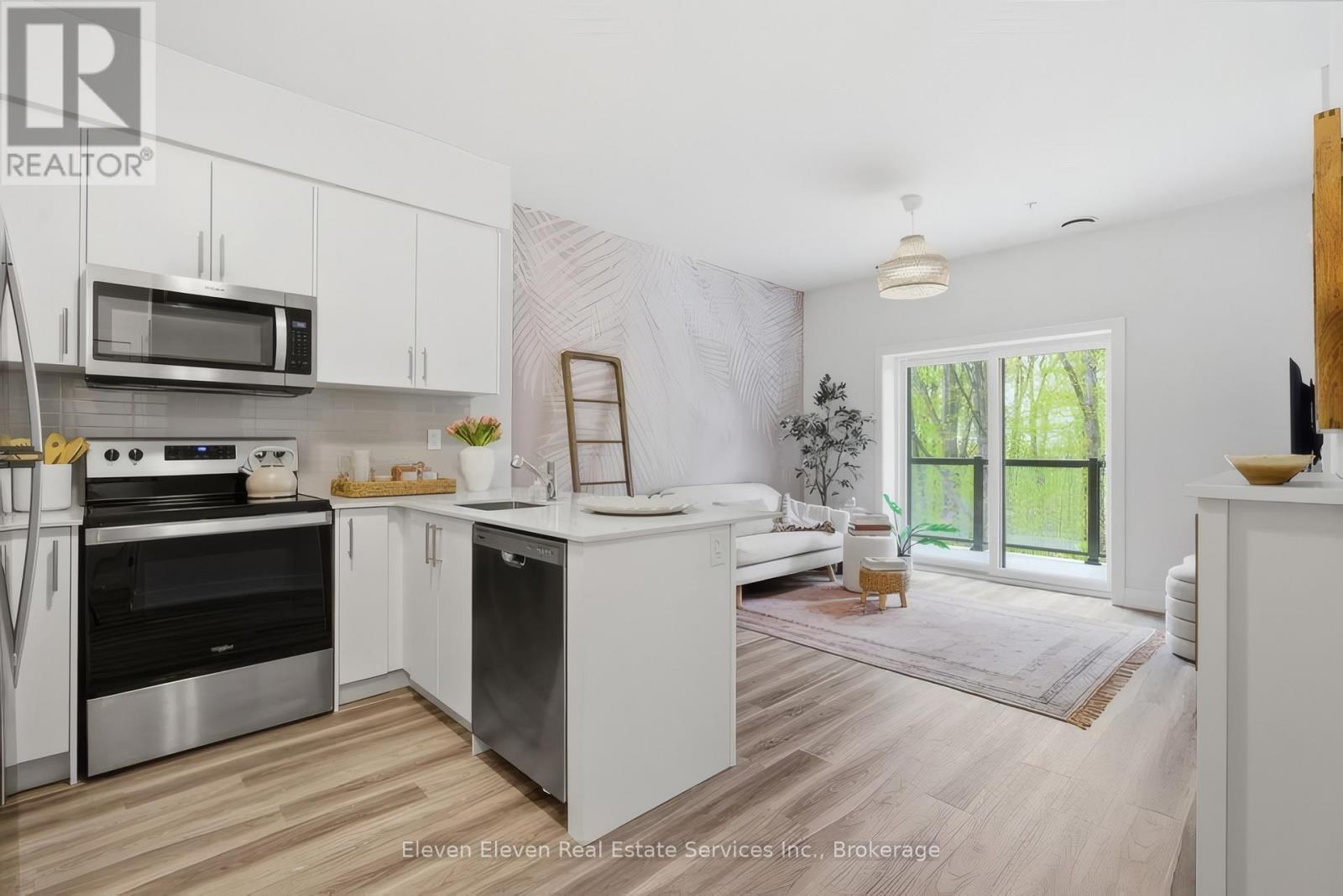 422 - 1100 Lackner Place, Kitchener, ON - Indoor Photo Showing Kitchen
