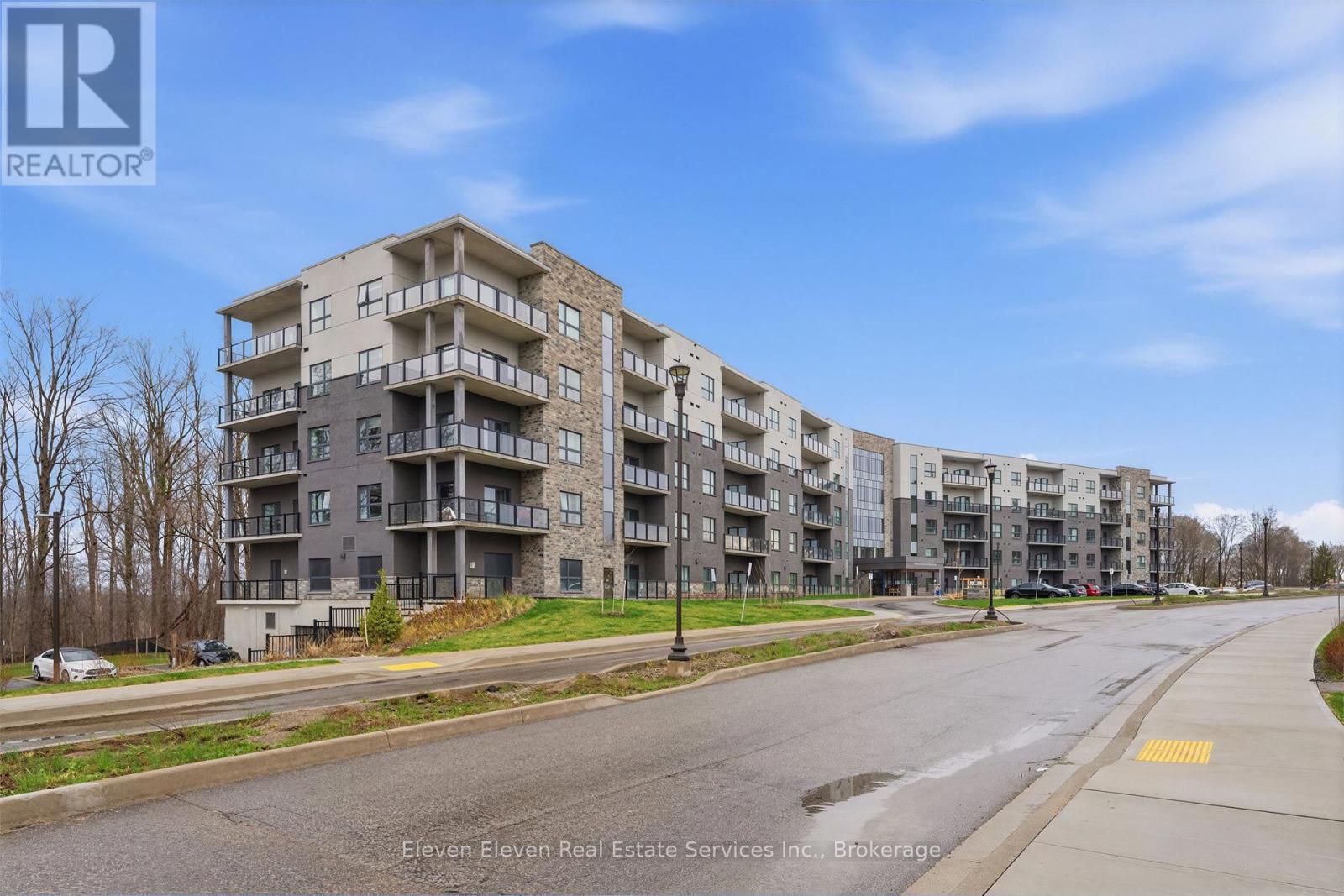 422 - 1100 Lackner Place, Kitchener, ON - Outdoor With Facade