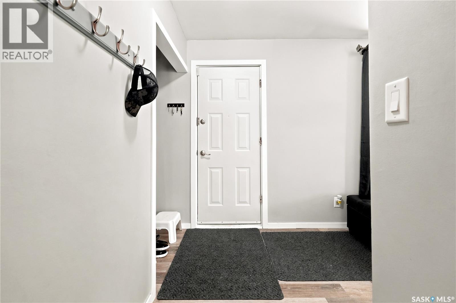 2816 Queen Street, Regina, SK - Indoor Photo Showing Other Room
