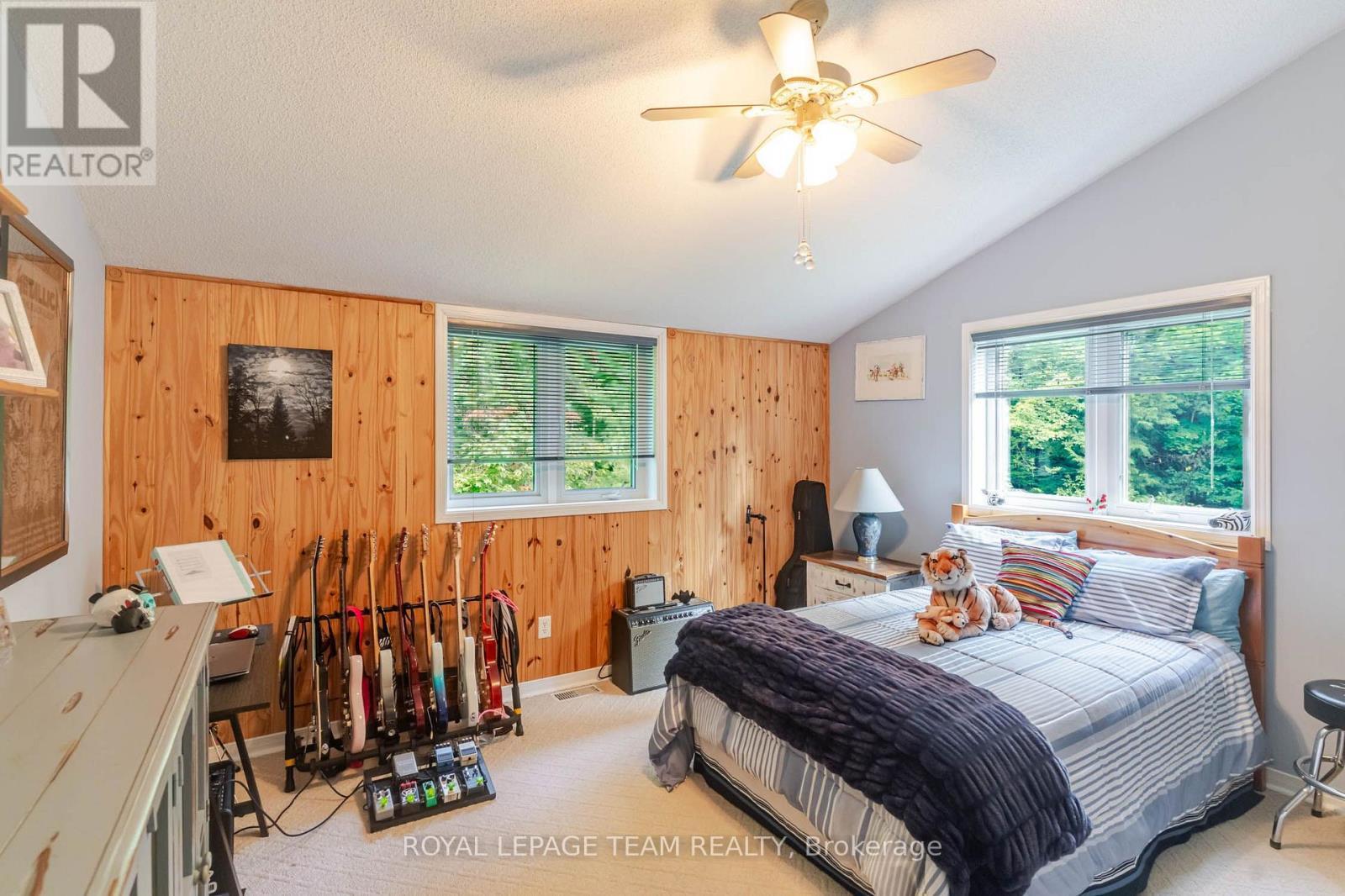1271 Ramsay Con 3A Road, Mississippi Mills, ON - Indoor Photo Showing Bedroom