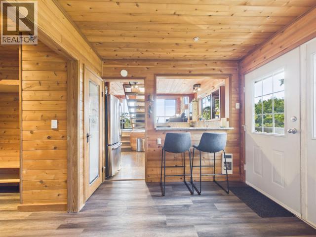 9951 Finn Bay Rd, Powell River, BC - Indoor Photo Showing Other Room