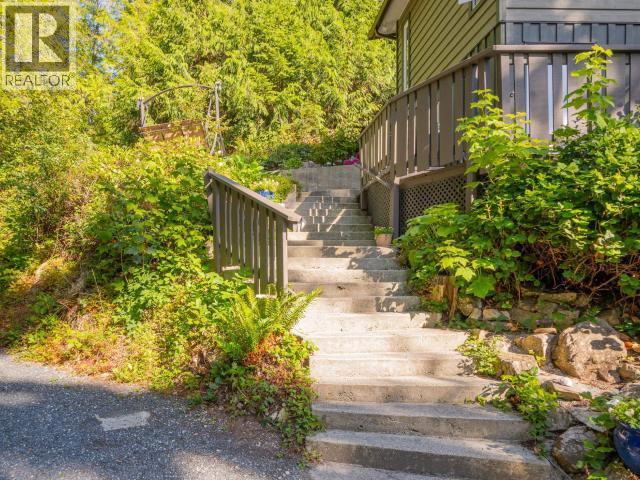 9951 Finn Bay Rd, Powell River, BC - Outdoor