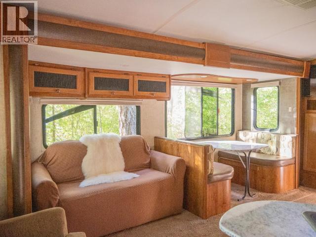 9951 Finn Bay Rd, Powell River, BC - Indoor