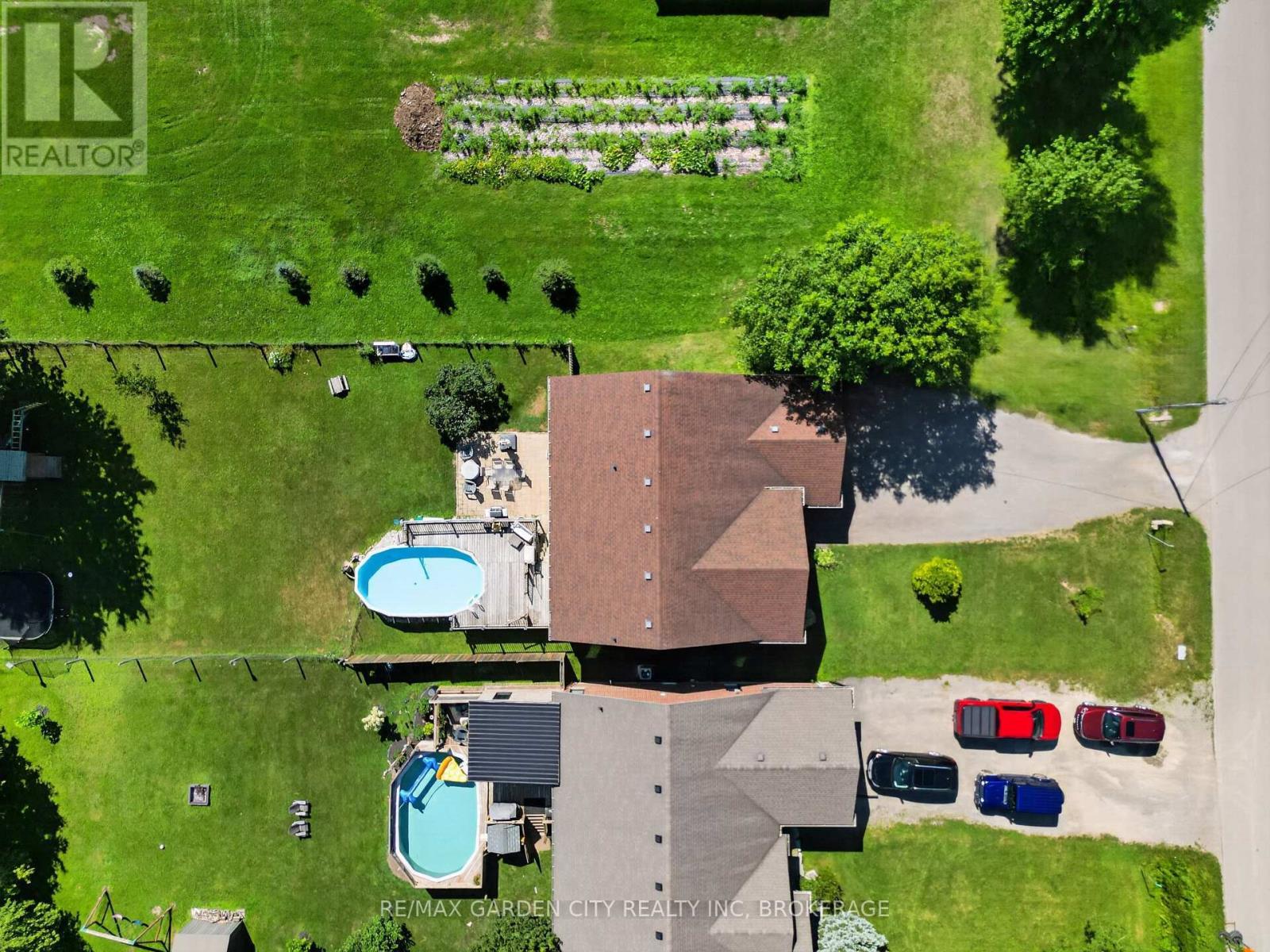828 Foss Road, Pelham (Fenwick), ON - Outdoor With View