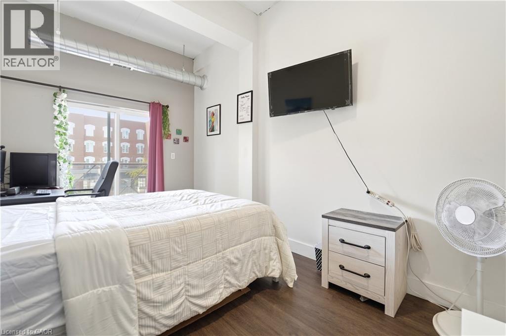 150 Colborne Street Unit# 204, Brantford, ON - Indoor Photo Showing Bedroom