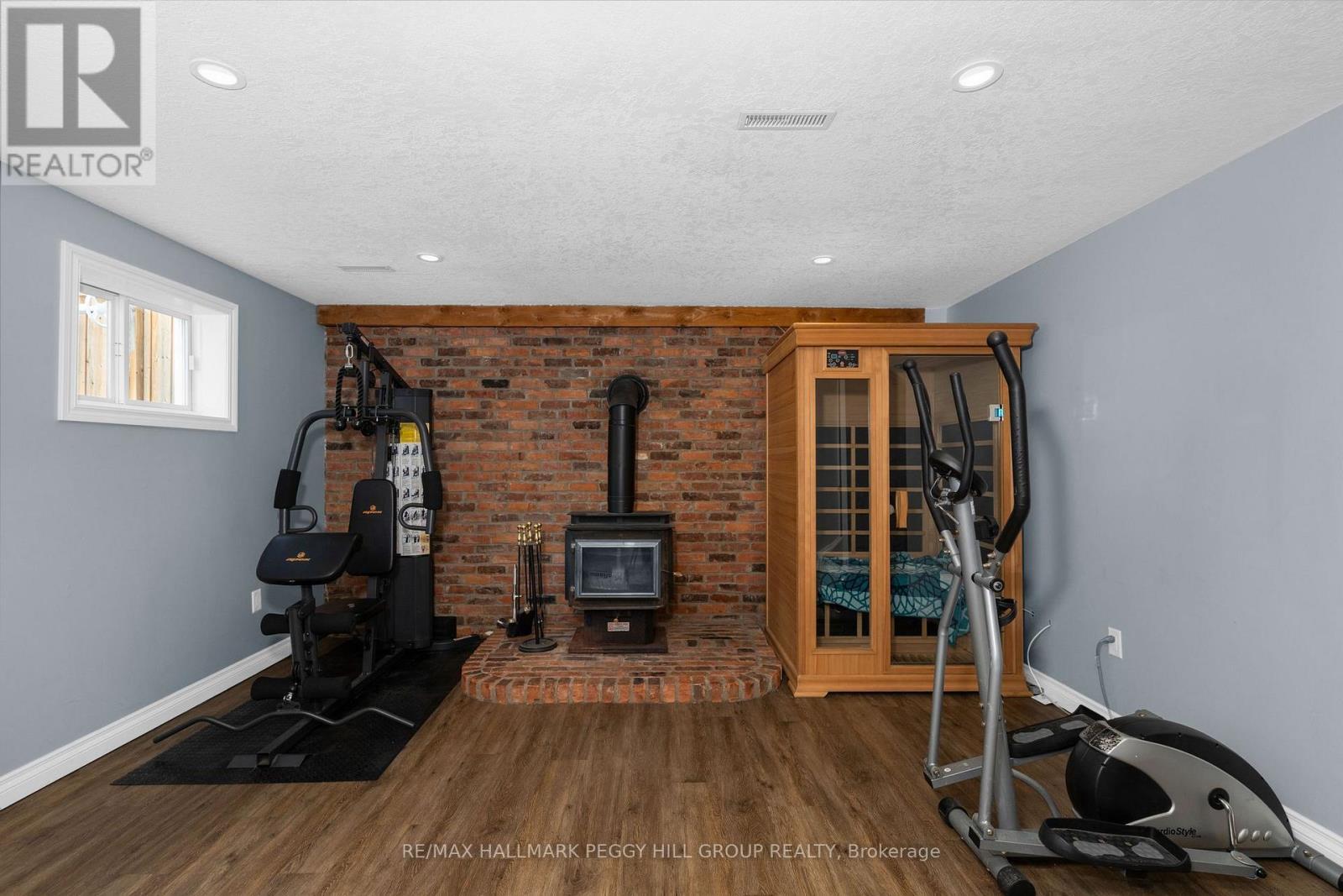 44 Knicely Road, Barrie, ON - Indoor With Fireplace