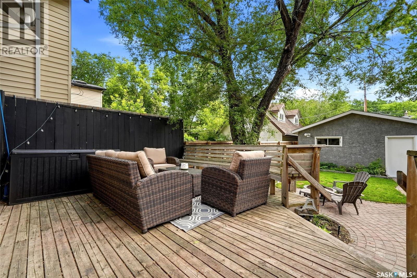 2273 Cameron Street, Regina, SK - Outdoor With Deck Patio Veranda With Exterior