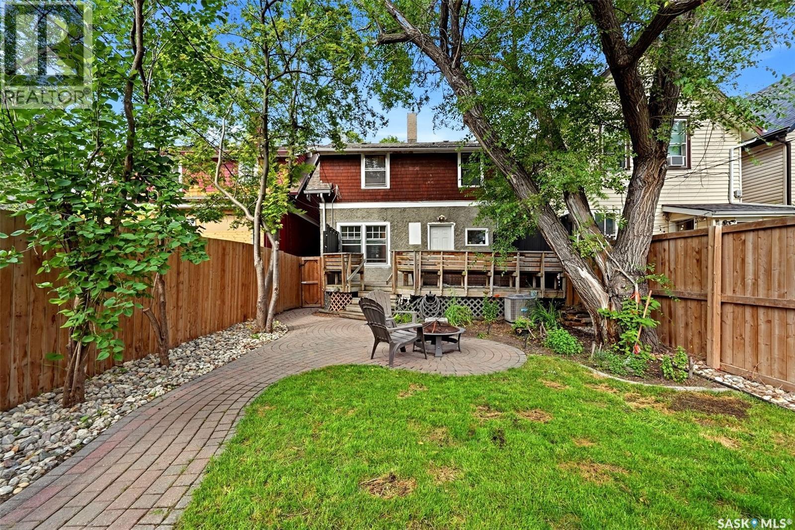 2273 Cameron Street, Regina, SK - Outdoor With Deck Patio Veranda