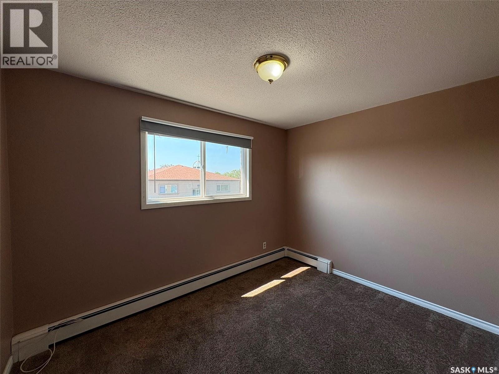 18 26 Shaw Street, Regina, SK - Indoor Photo Showing Other Room