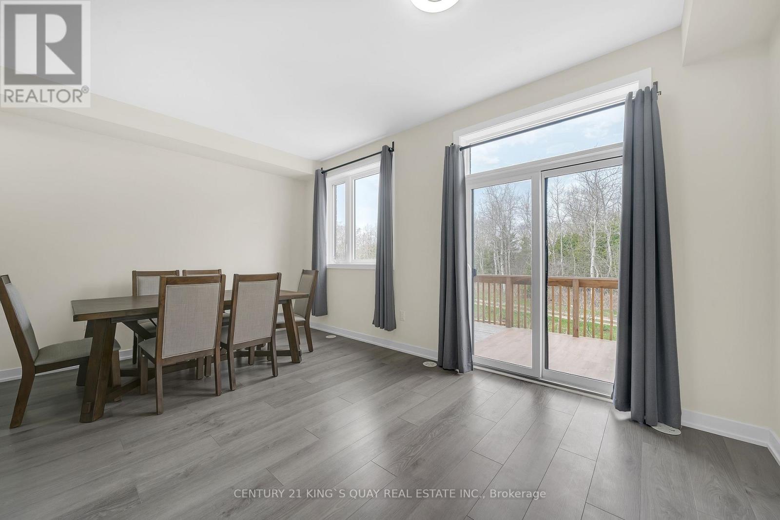 33 - 250 Finch Avenue, Pickering, ON - Indoor Photo Showing Dining Room