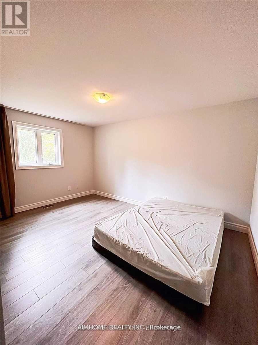 344 Steeles Avenue E, Markham, ON - Indoor Photo Showing Bedroom