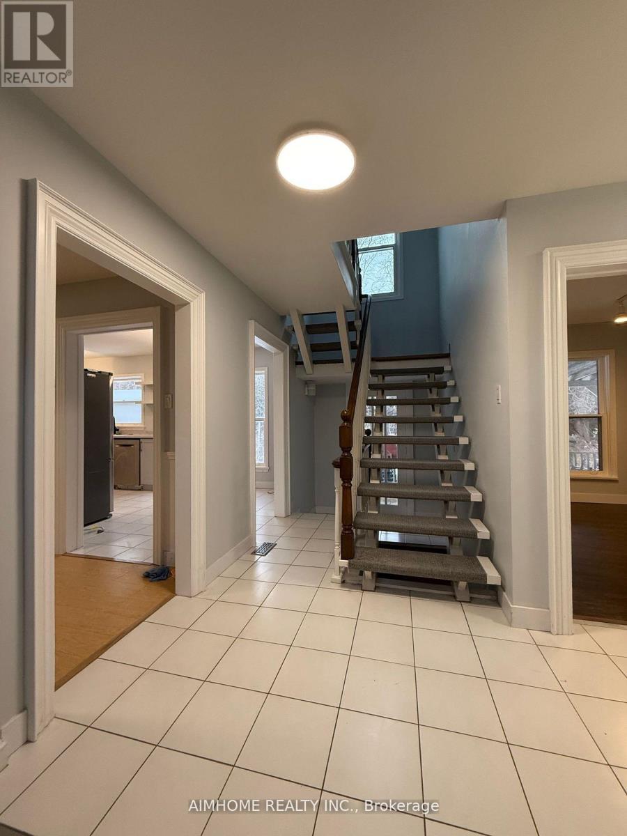 338 Steeles Avenue E, Markham, ON - Indoor Photo Showing Other Room