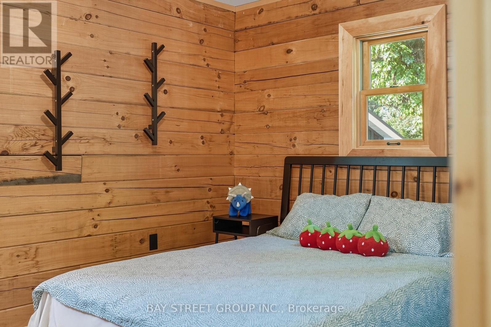 50 River Bend Drive, Kawartha Lakes, ON - Indoor Photo Showing Bedroom