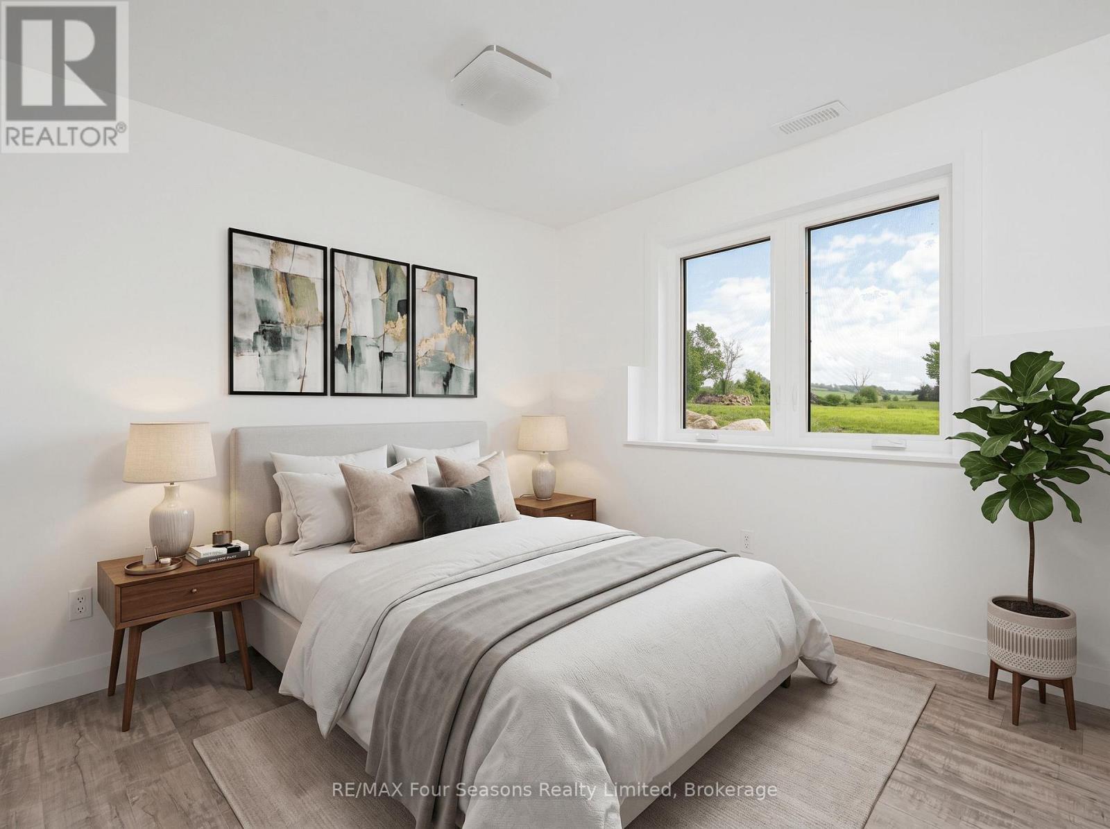 728454 21St Side Road, Blue Mountains, ON - Indoor Photo Showing Bedroom