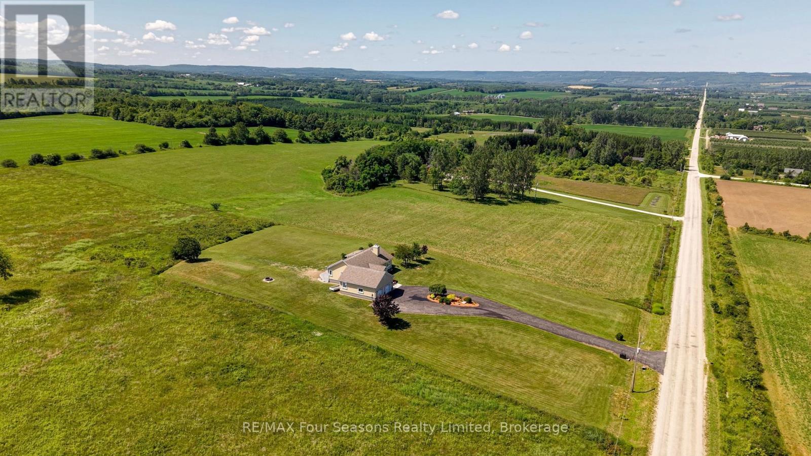728454 21St Side Road, Blue Mountains, ON - Outdoor With View