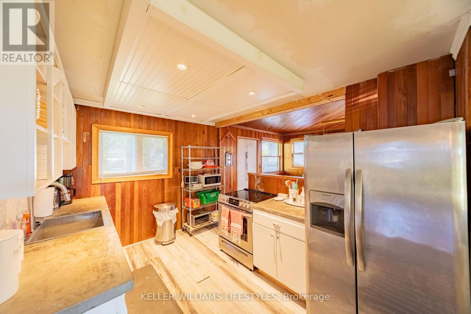 71214 Karen Drive, Bluewater (Hay), ON - Indoor Photo Showing Kitchen