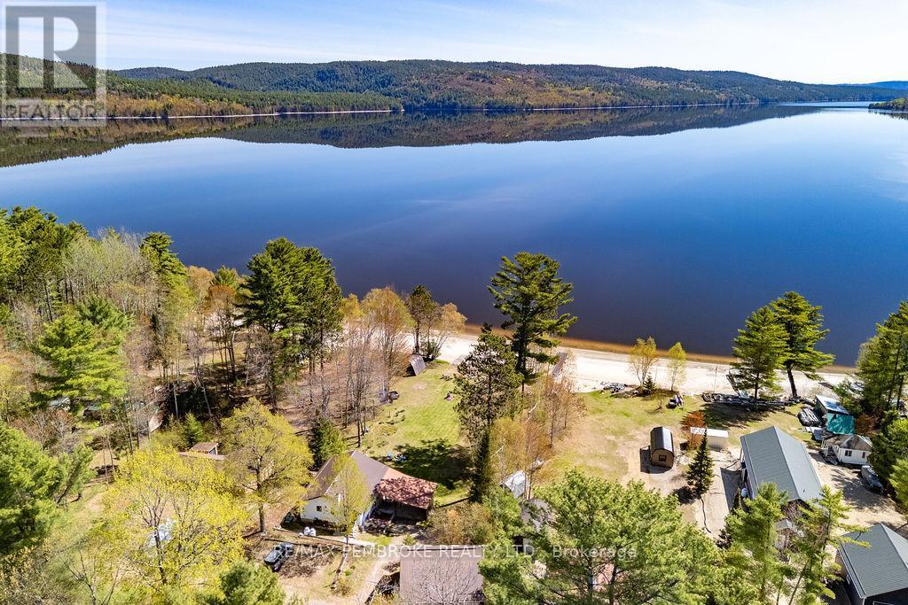 634 Goldfinch Way, Head, Clara And Maria, ON - Outdoor With Body Of Water With View