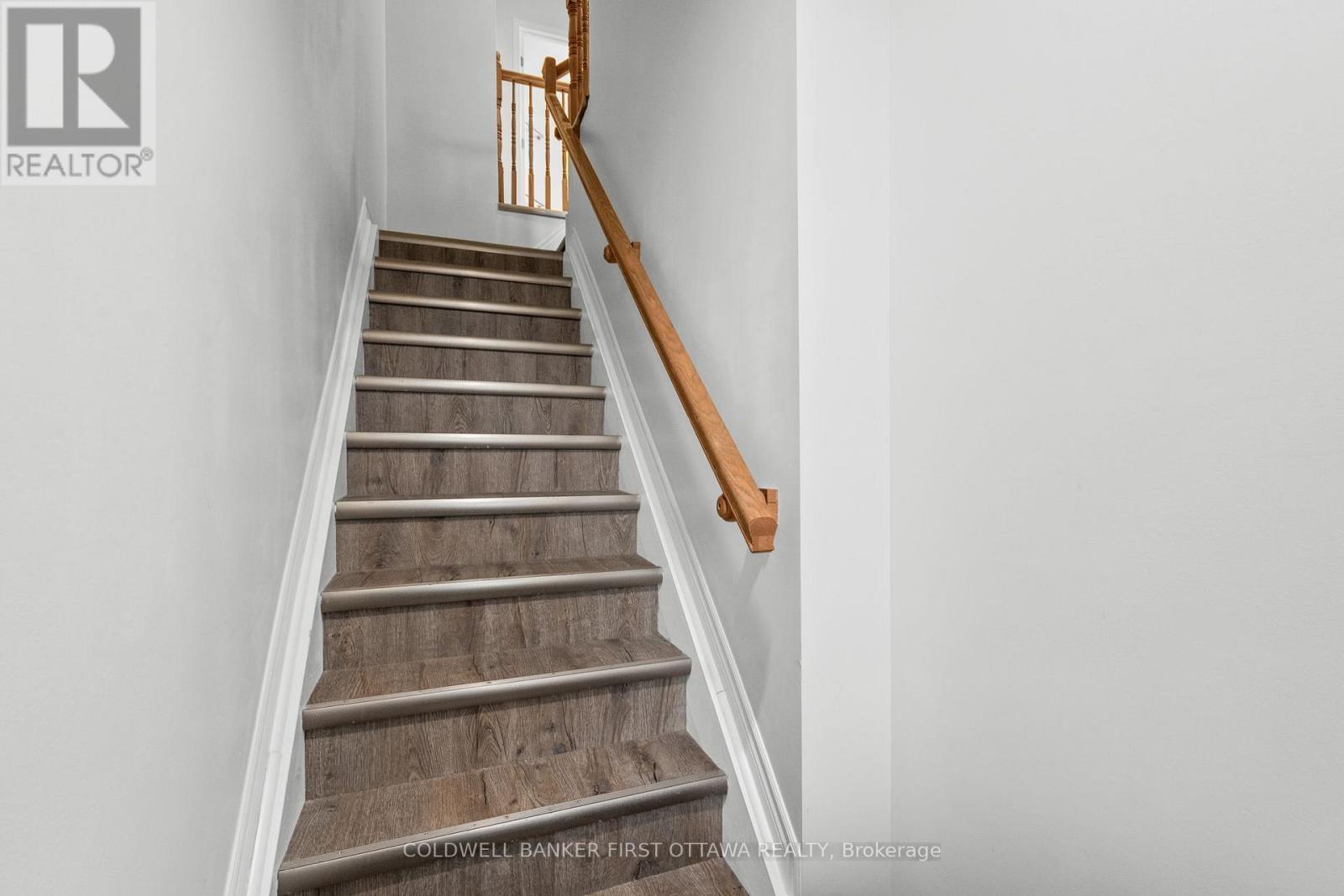 366 Wiffen Private, Ottawa, ON - Indoor Photo Showing Other Room