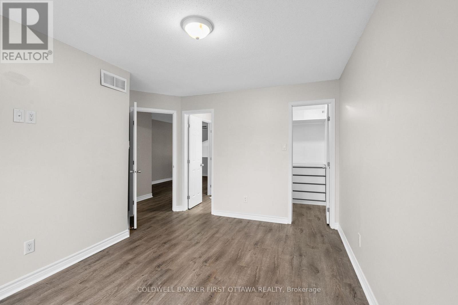 366 Wiffen Private, Ottawa, ON - Indoor Photo Showing Other Room