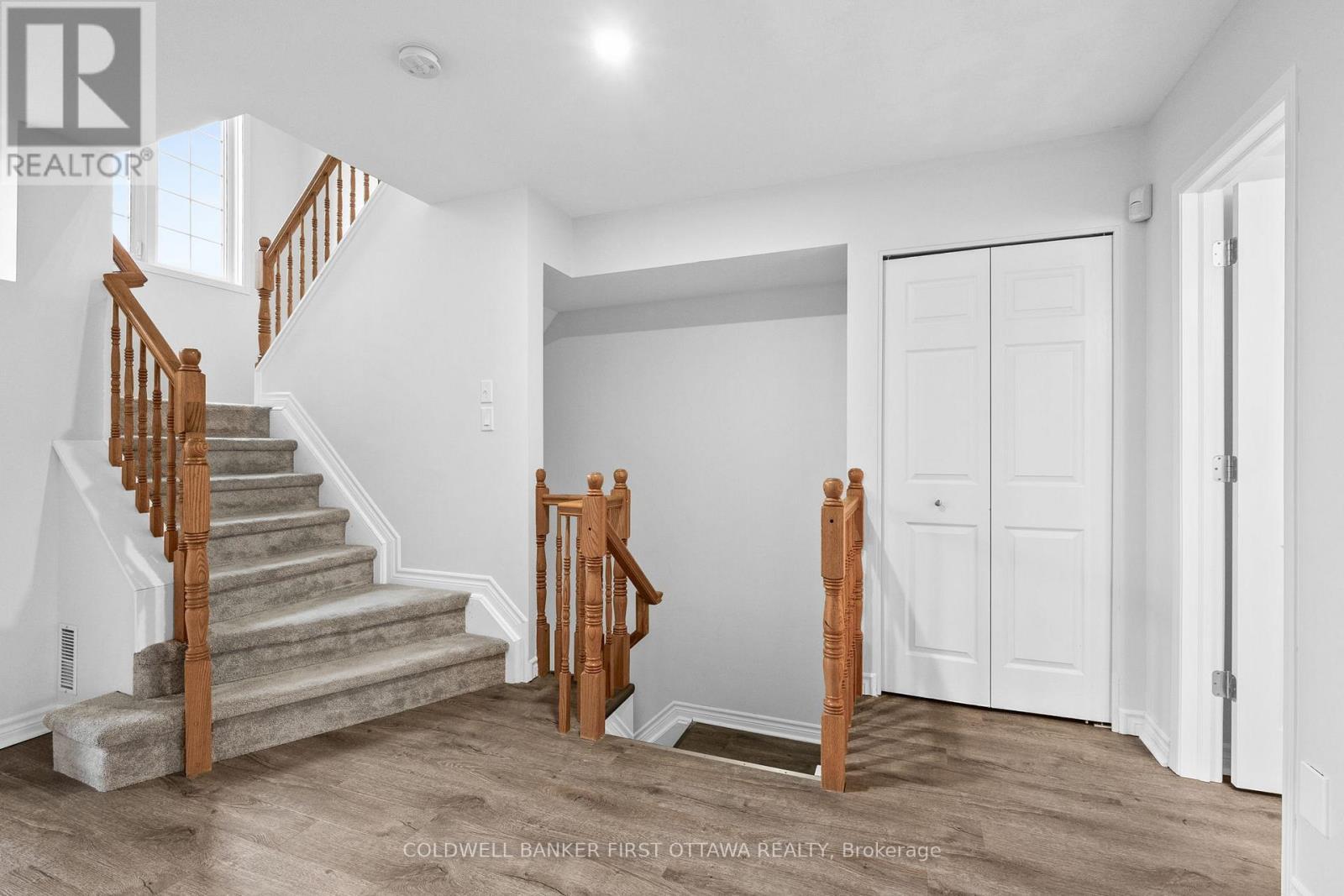 366 Wiffen Private, Ottawa, ON - Indoor Photo Showing Other Room