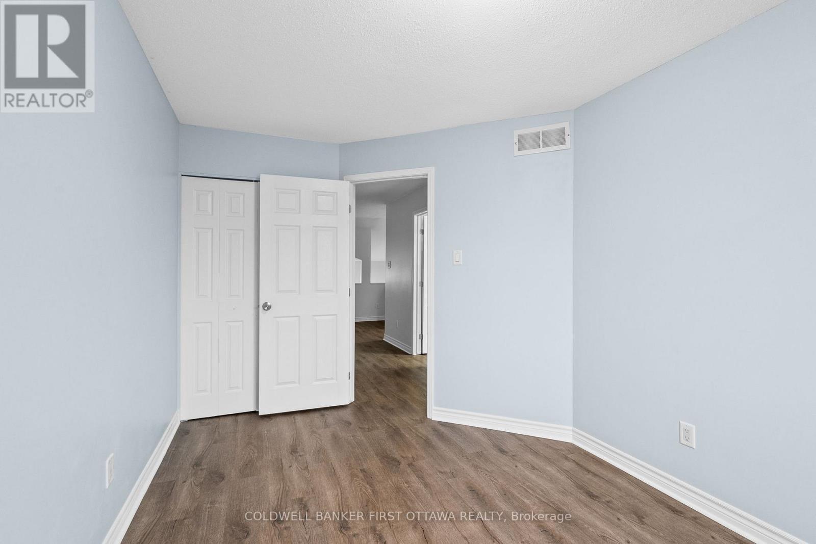 366 Wiffen Private, Ottawa, ON - Indoor Photo Showing Other Room