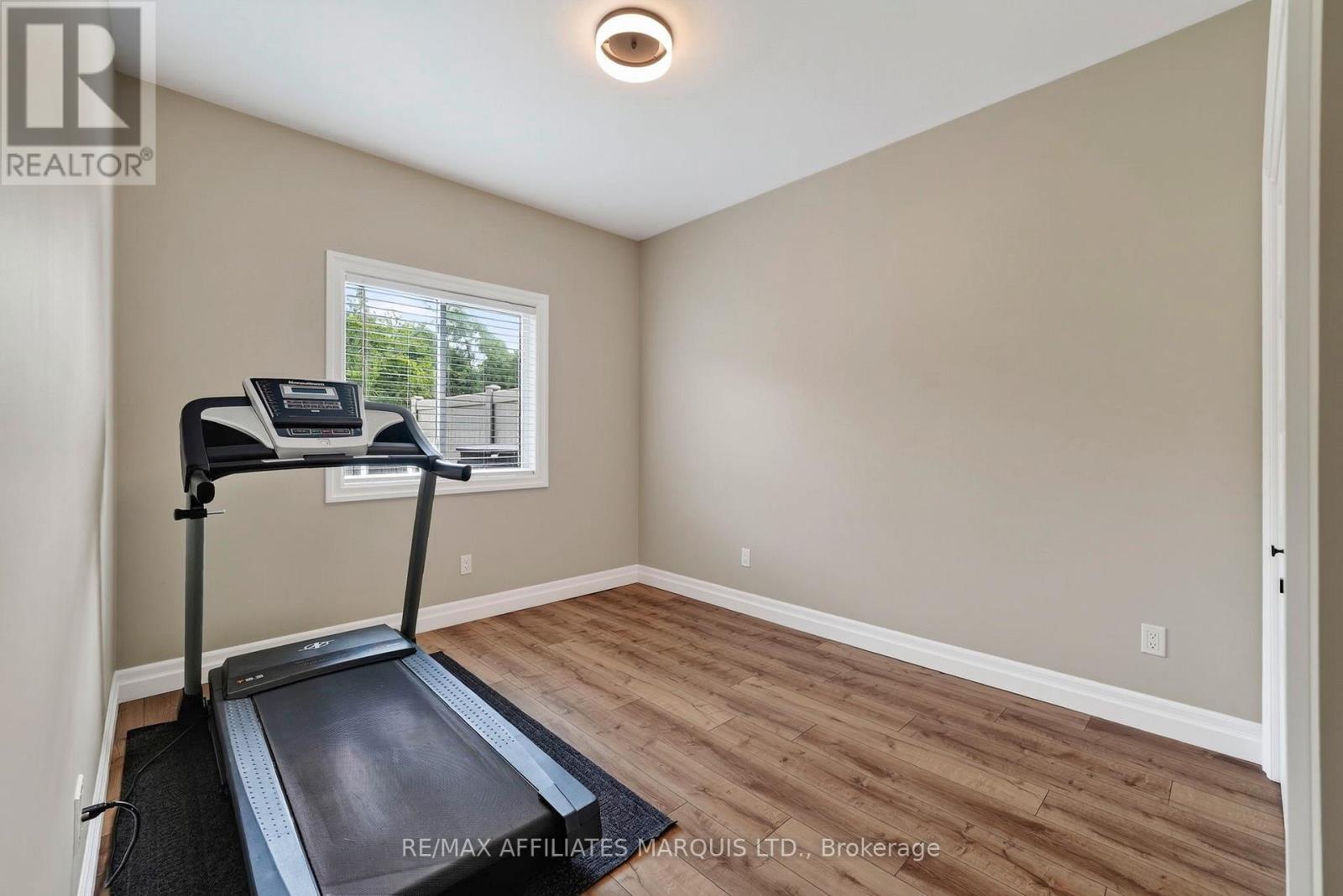 5401 Woodlands Road, South Stormont, ON - Indoor Photo Showing Gym Room