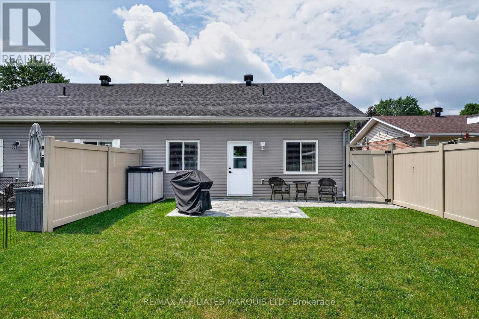 5401 Woodlands Road, South Stormont, ON - Outdoor