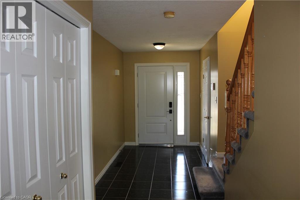 184 Northampton Crescent Unit# B, Waterloo, ON - Indoor Photo Showing Other Room