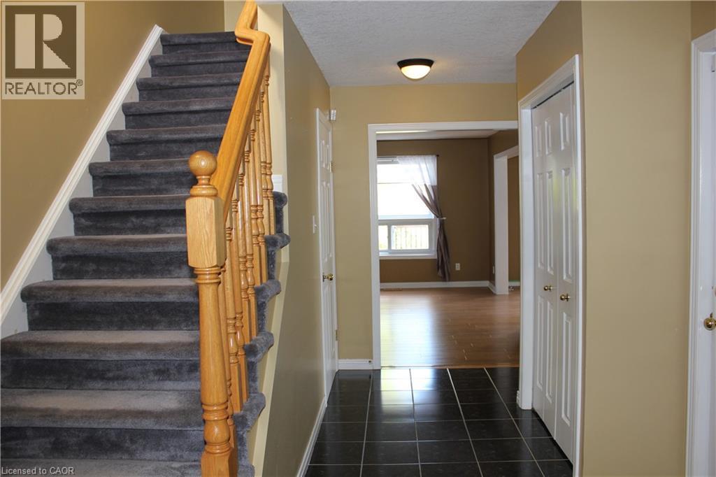 184 Northampton Crescent Unit# B, Waterloo, ON - Indoor Photo Showing Other Room