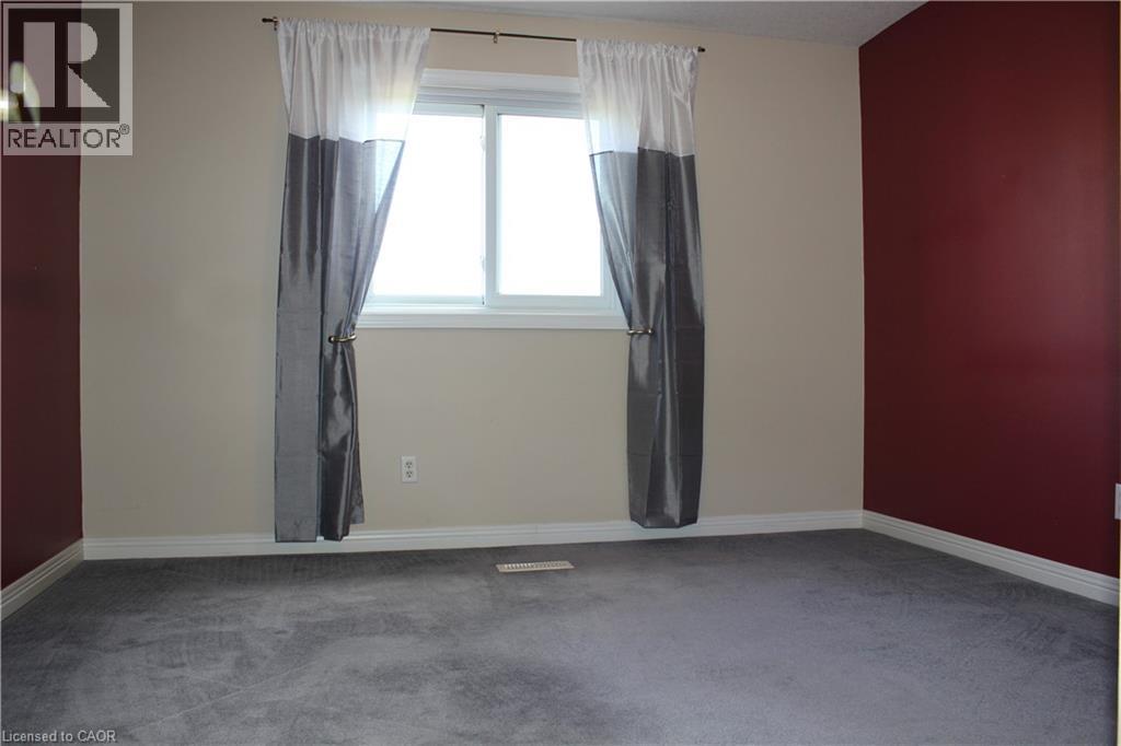 184 Northampton Crescent Unit# B, Waterloo, ON - Indoor Photo Showing Other Room