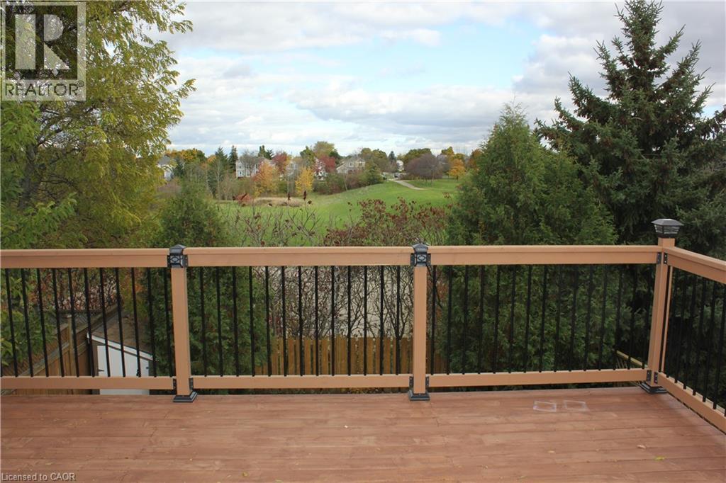 184 Northampton Crescent Unit# B, Waterloo, ON - Outdoor With Deck Patio Veranda