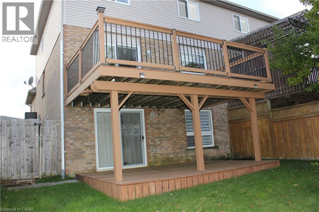 184 Northampton Crescent Unit# B, Waterloo, ON - Outdoor With Deck Patio Veranda With Exterior