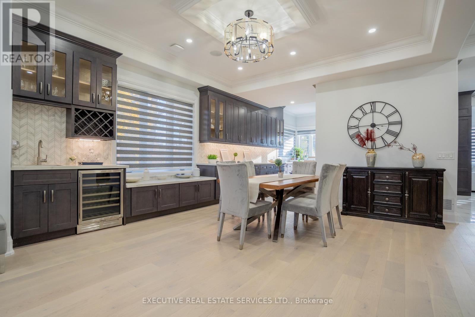 1138 Garden Road, Mississauga, ON - Indoor Photo Showing Dining Room