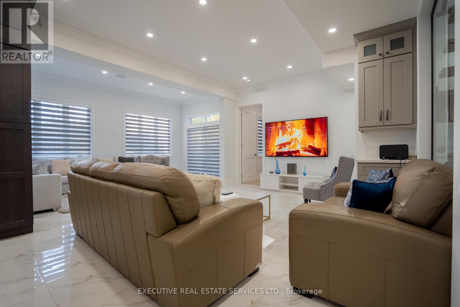 1138 Garden Road, Mississauga, ON - Indoor