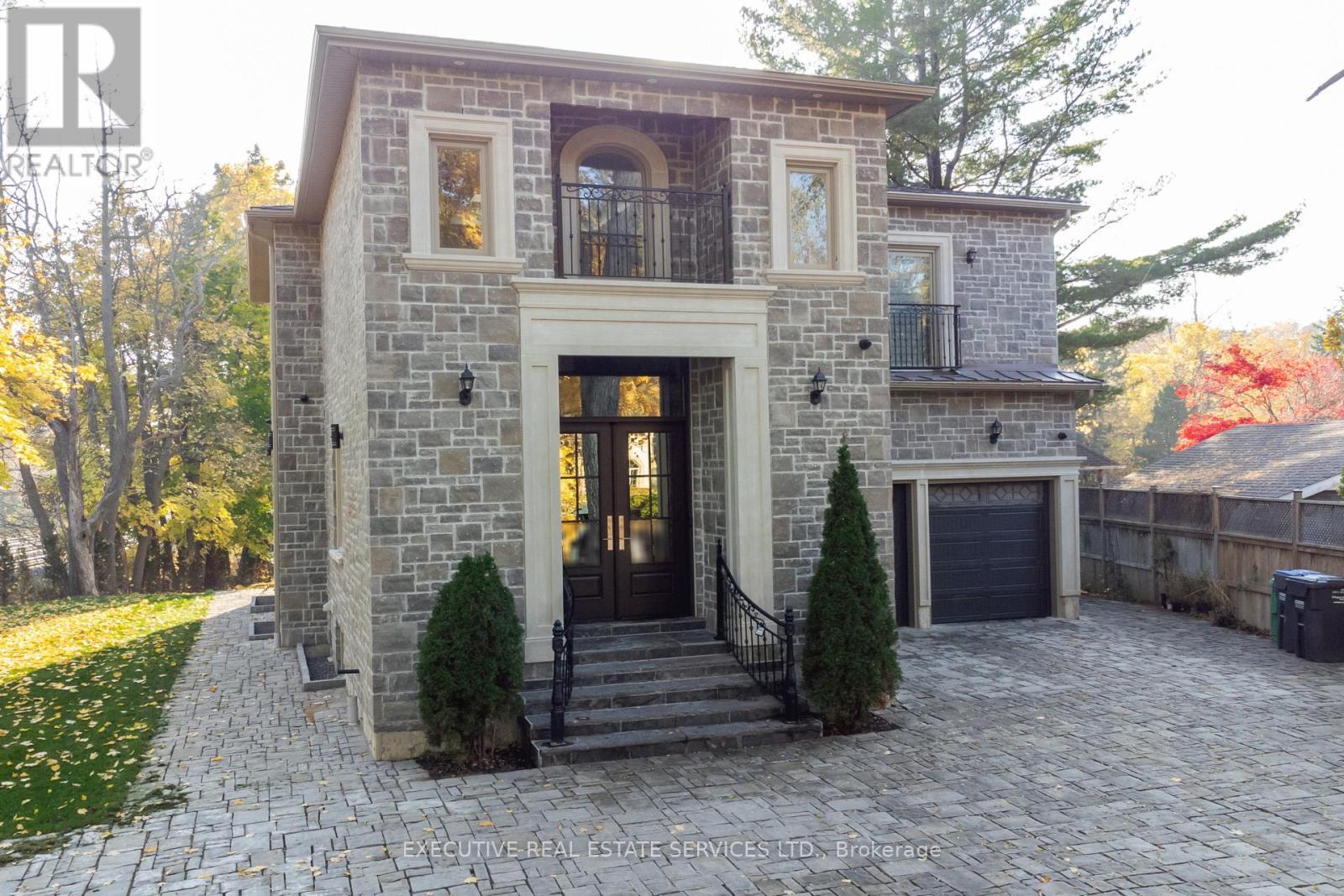 1138 Garden Road, Mississauga, ON - Outdoor