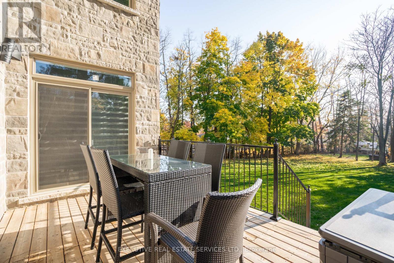 1138 Garden Road, Mississauga, ON - Outdoor With Deck Patio Veranda