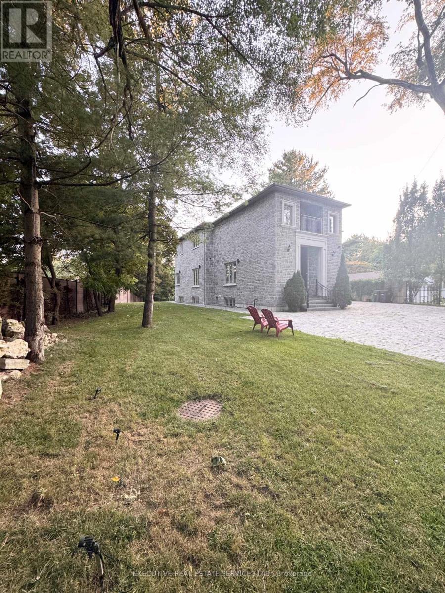 1138 Garden Road, Mississauga, ON