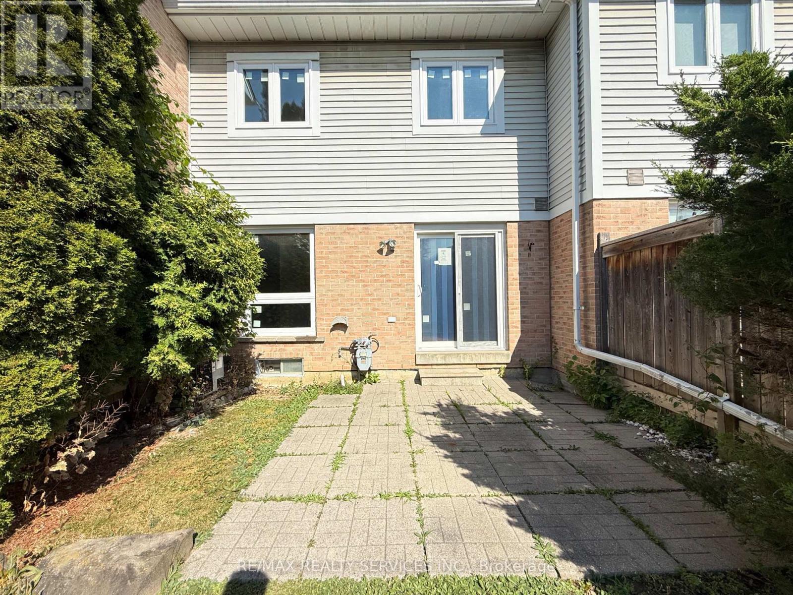 13 Wickstead Court, Brampton, ON - Outdoor