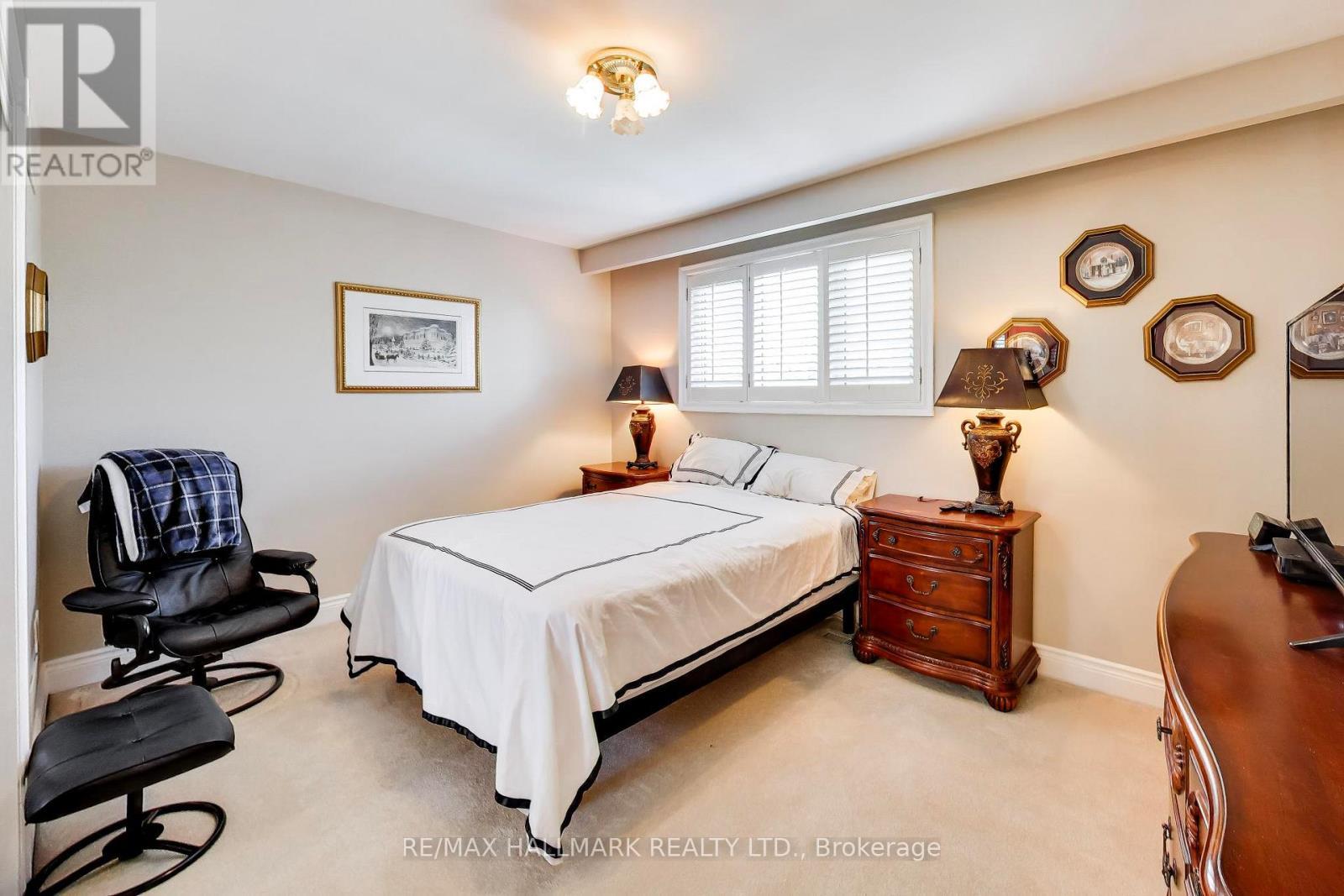 5 Byworth Boulevard, Toronto, ON - Indoor Photo Showing Bedroom