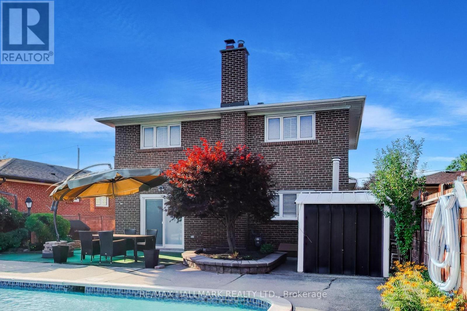 5 Byworth Boulevard, Toronto, ON - Outdoor With In Ground Pool