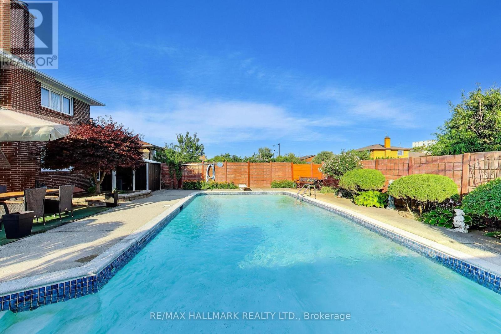 5 Byworth Boulevard, Toronto, ON - Outdoor With In Ground Pool With Backyard