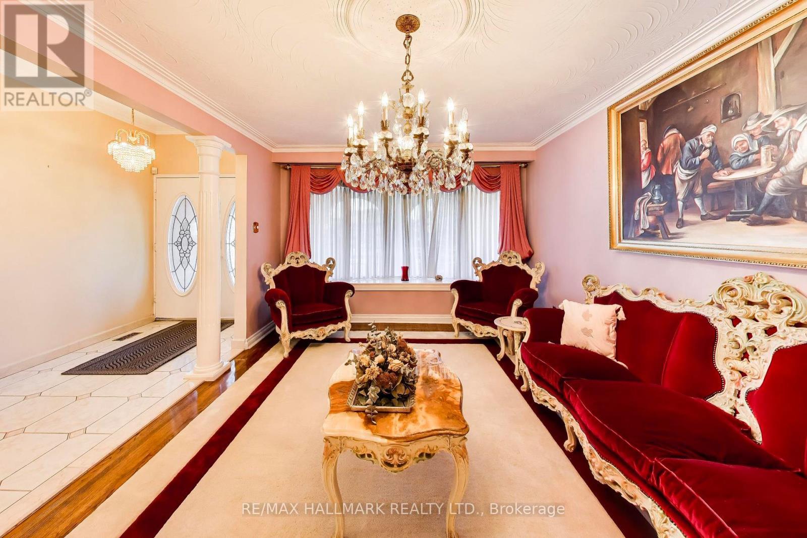 5 Byworth Boulevard, Toronto, ON - Indoor Photo Showing Other Room