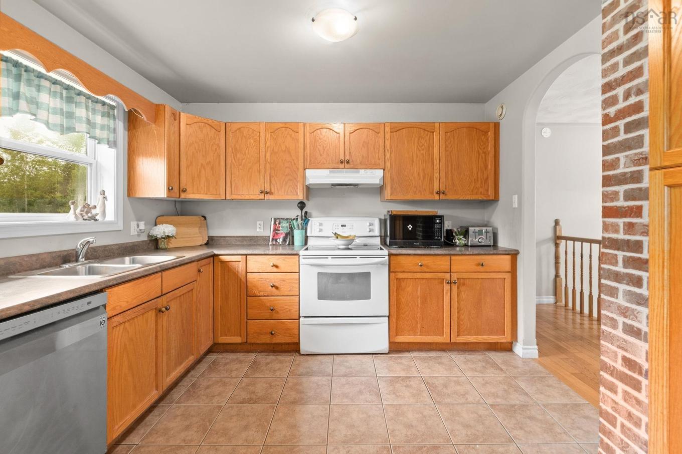 166 Dalrymple Drive, Nine Mile River, NS - Indoor Photo Showing Kitchen With Double Sink