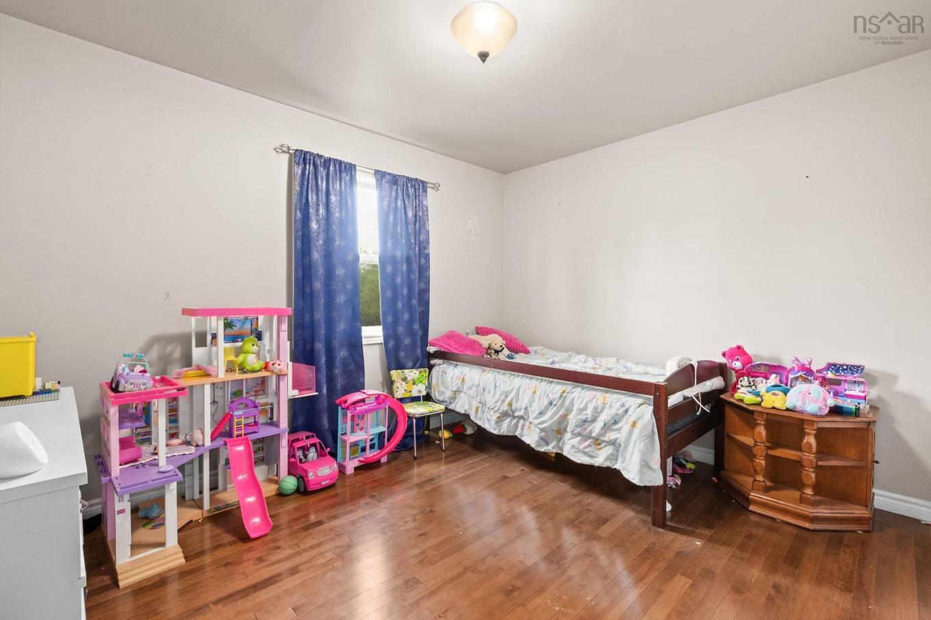 166 Dalrymple Drive, Nine Mile River, NS - Indoor Photo Showing Bedroom