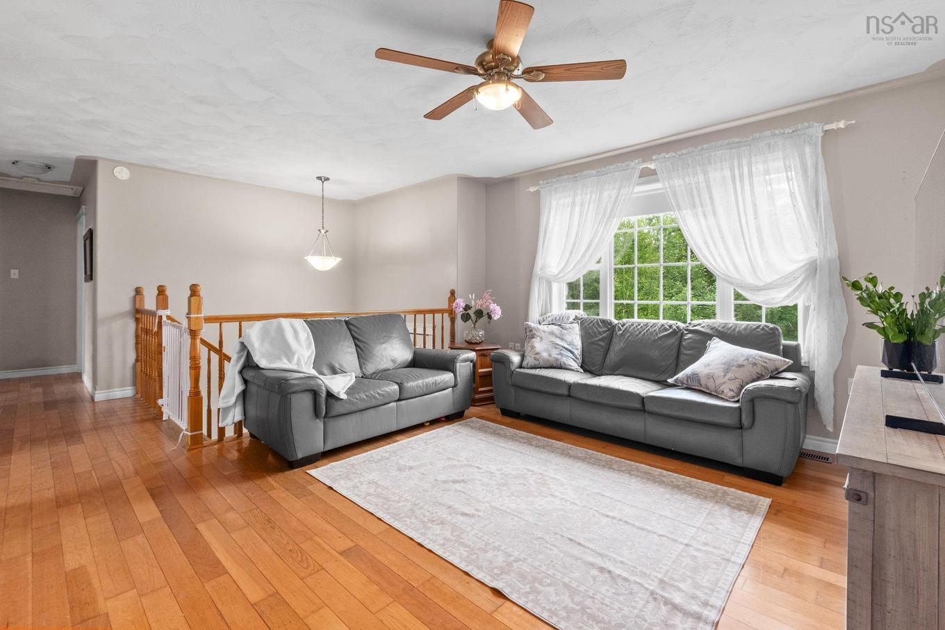 166 Dalrymple Drive, Nine Mile River, NS - Indoor Photo Showing Living Room